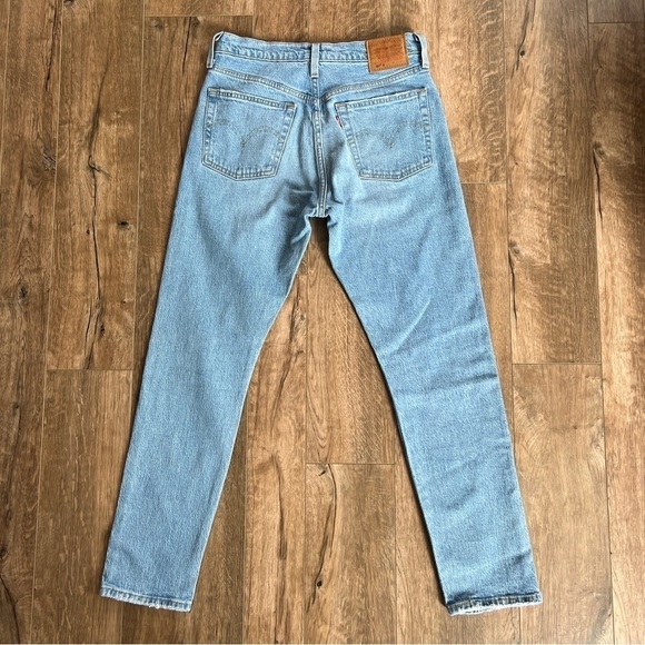 Levi’s 501 Light Wash Distressed Denim High Rise Jeans - Picture 5 of 8